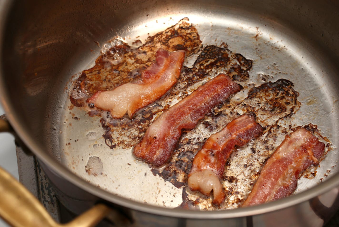 Cook bacon for the turkey pot pie.  Minneapolis, MN on October 31, 2013.   ] JOELKOYAMA•joel koyama@startribune