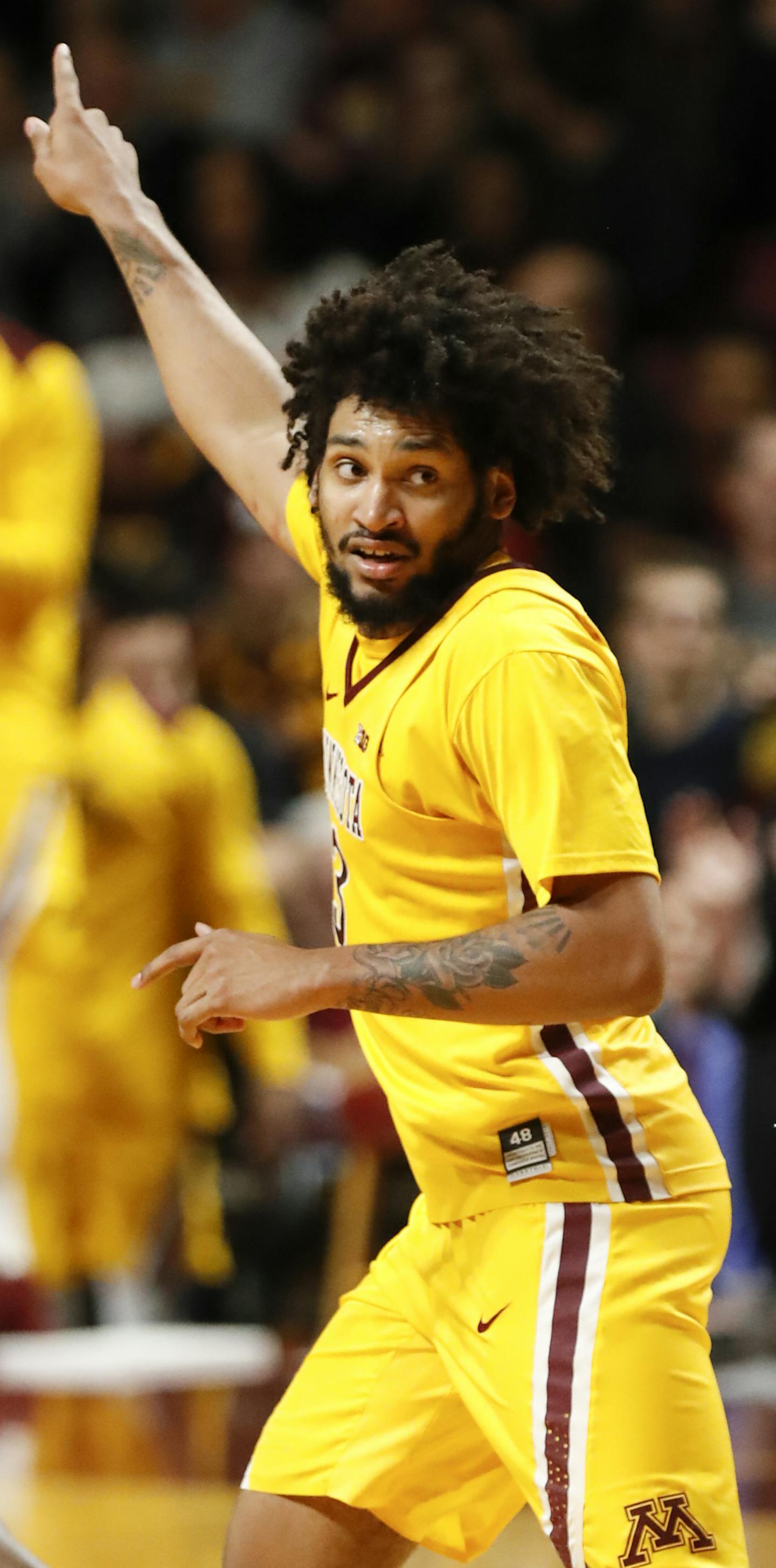 Minnesota Golden Gophers forward Jordan Murphy (3) celebrated after a dunk in the first half. ] RENEE JONES SCHNEIDER &#x2022; renee.jones@startribune.com The MInnesota Golden Gophers hosted the Illinois Fighting Illini on Wednesday, January 3, 2018, at Williams Arena in Minneapolis, Minn. ORG XMIT: MIN1801032102480838