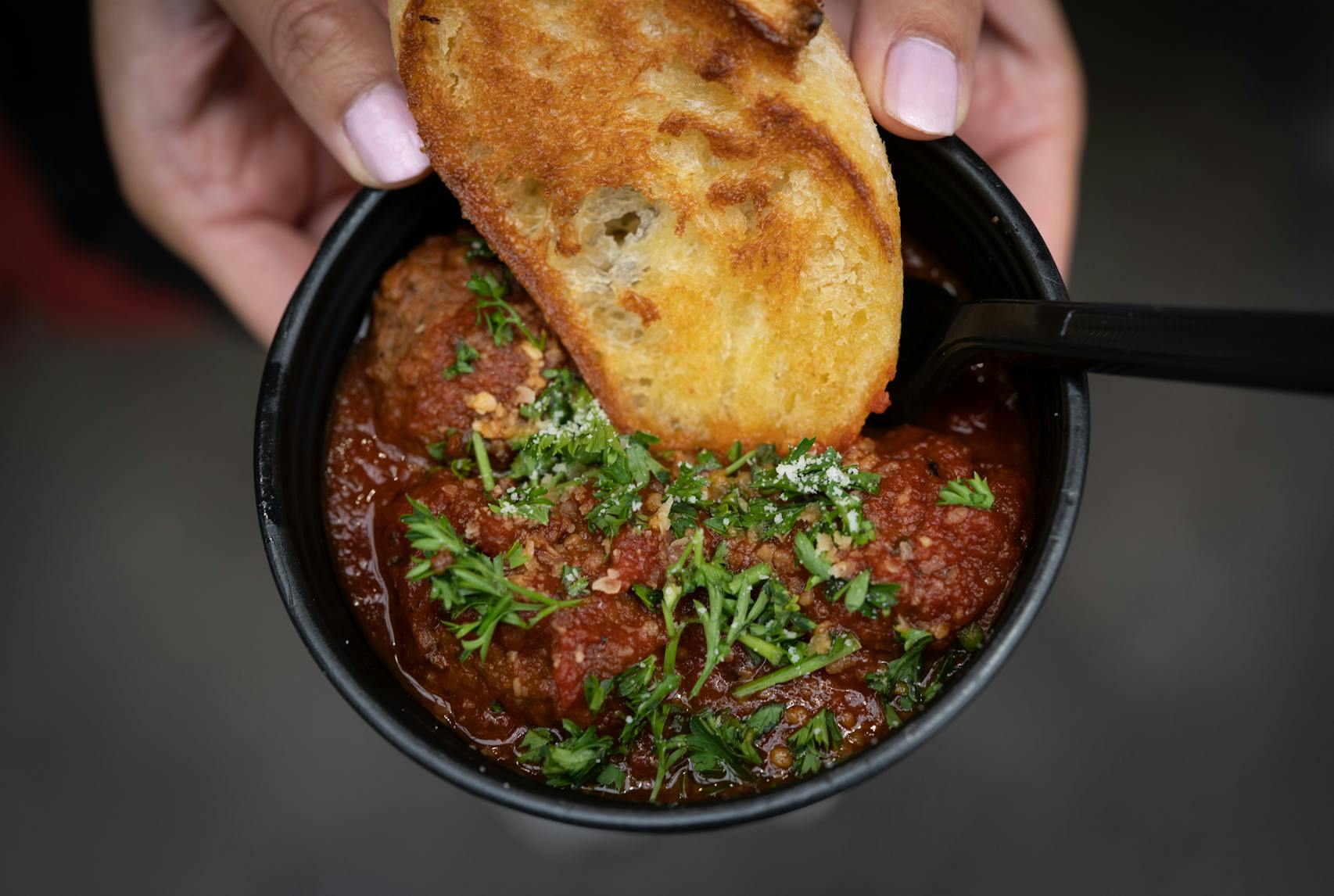 “Meat”balls and Marinara from French Meadow. New foods at the Minnesota State Fair photographed on Thursday, Aug. 25, 2022 in Falcon Heights, Minn. ] RENEE JONES SCHNEIDER • renee.jones@startribune.com