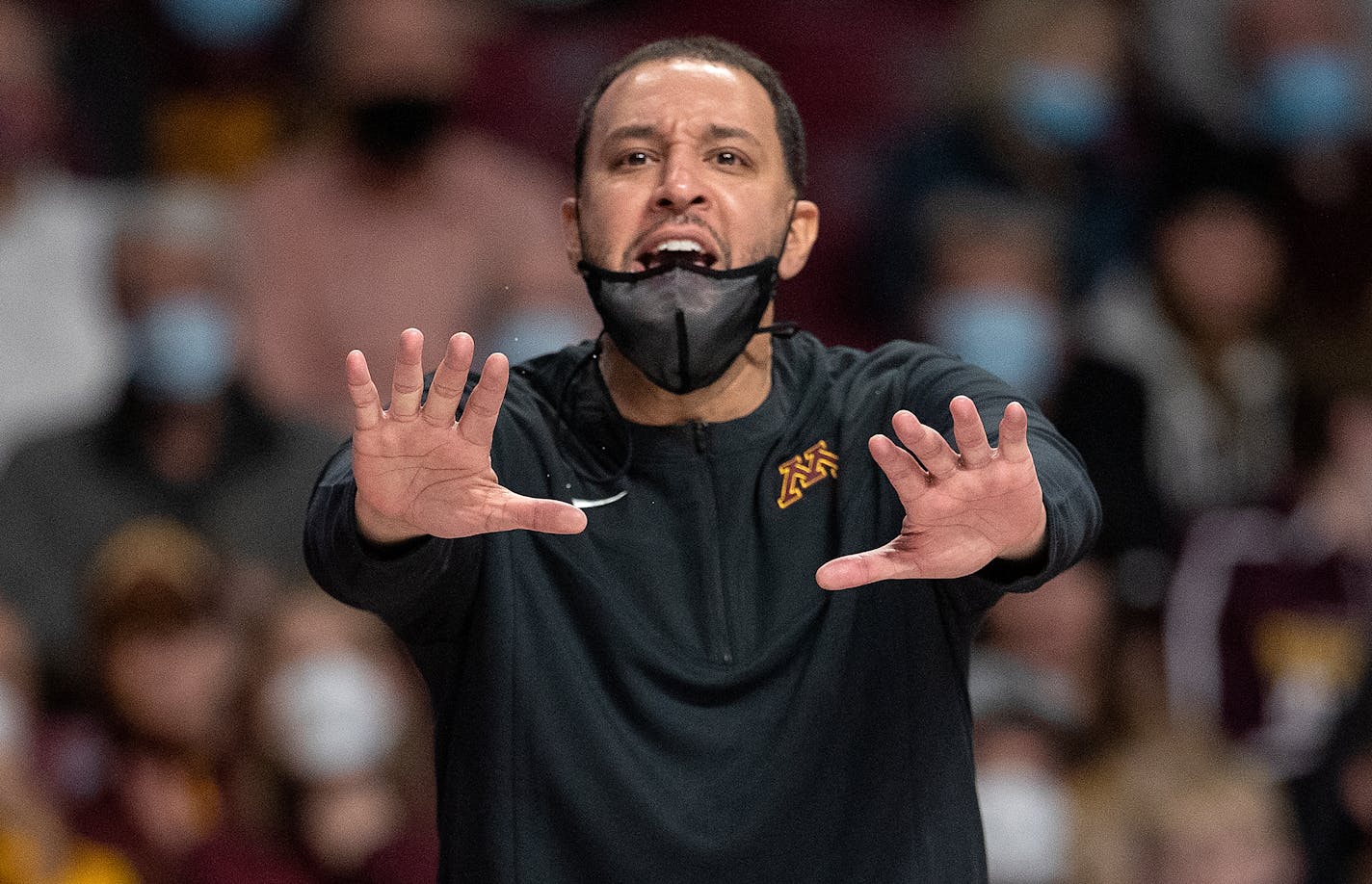 Minnesota head coach Ben Johnson in the first half Tuesday, Nov. 9, 2021 at Williams Arena in Minneapolis, Minn. The Minnesota Gophers hosted the Missouri Kansas City Roos at Williams Arena. ] CARLOS GONZALEZ • cgonzalez@startribune.com