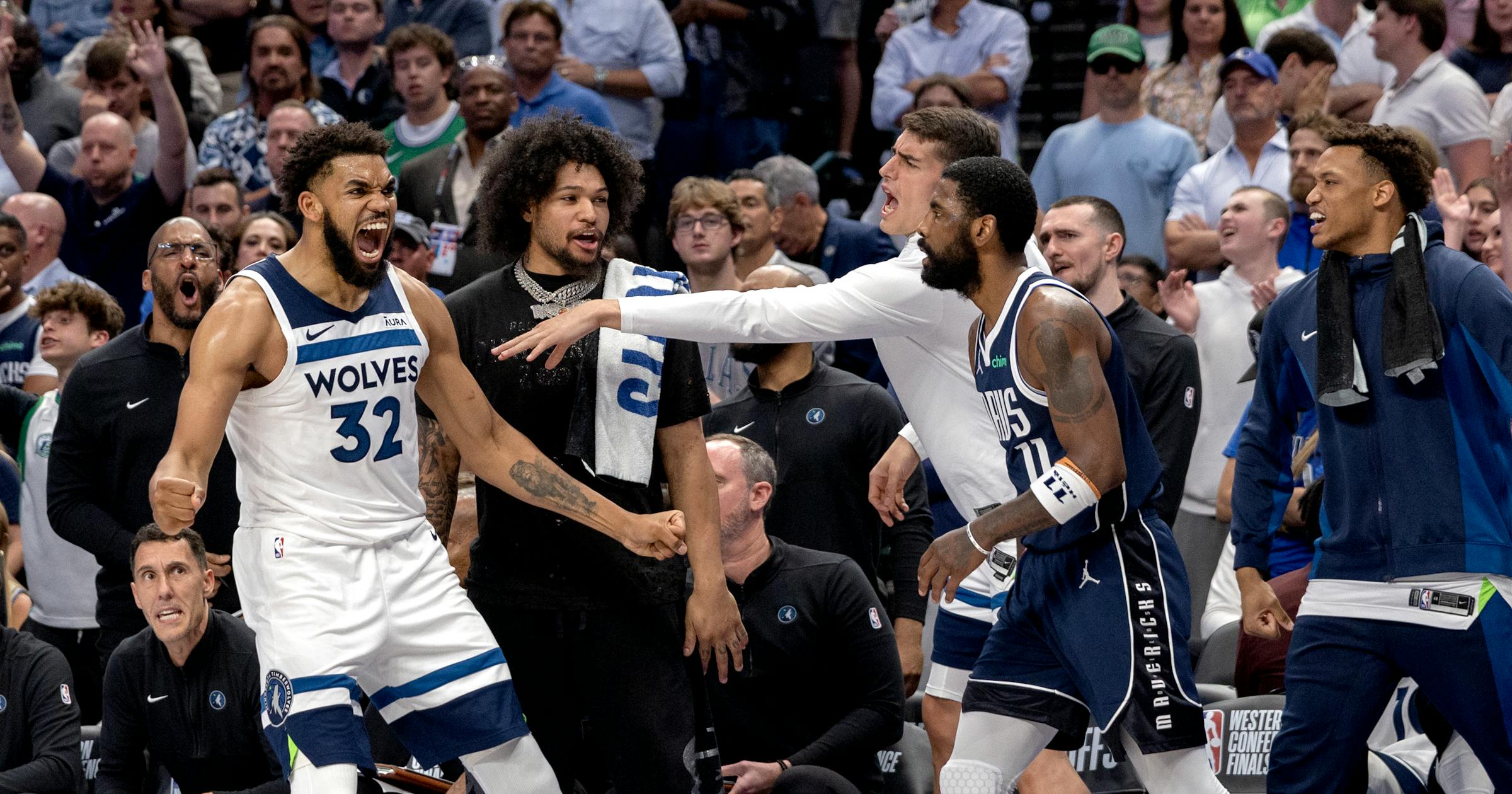 ティンバーウルブズがウェスタン・カンファレンス決勝で初勝利を挙げてダラスを脱出し、マーベリックスを105-100で破った。 ティンバーウルブズがウェスタン・カンファレンス決勝で初勝利を挙げてダラスを脱出し、マーベリックスを105-100で破った。