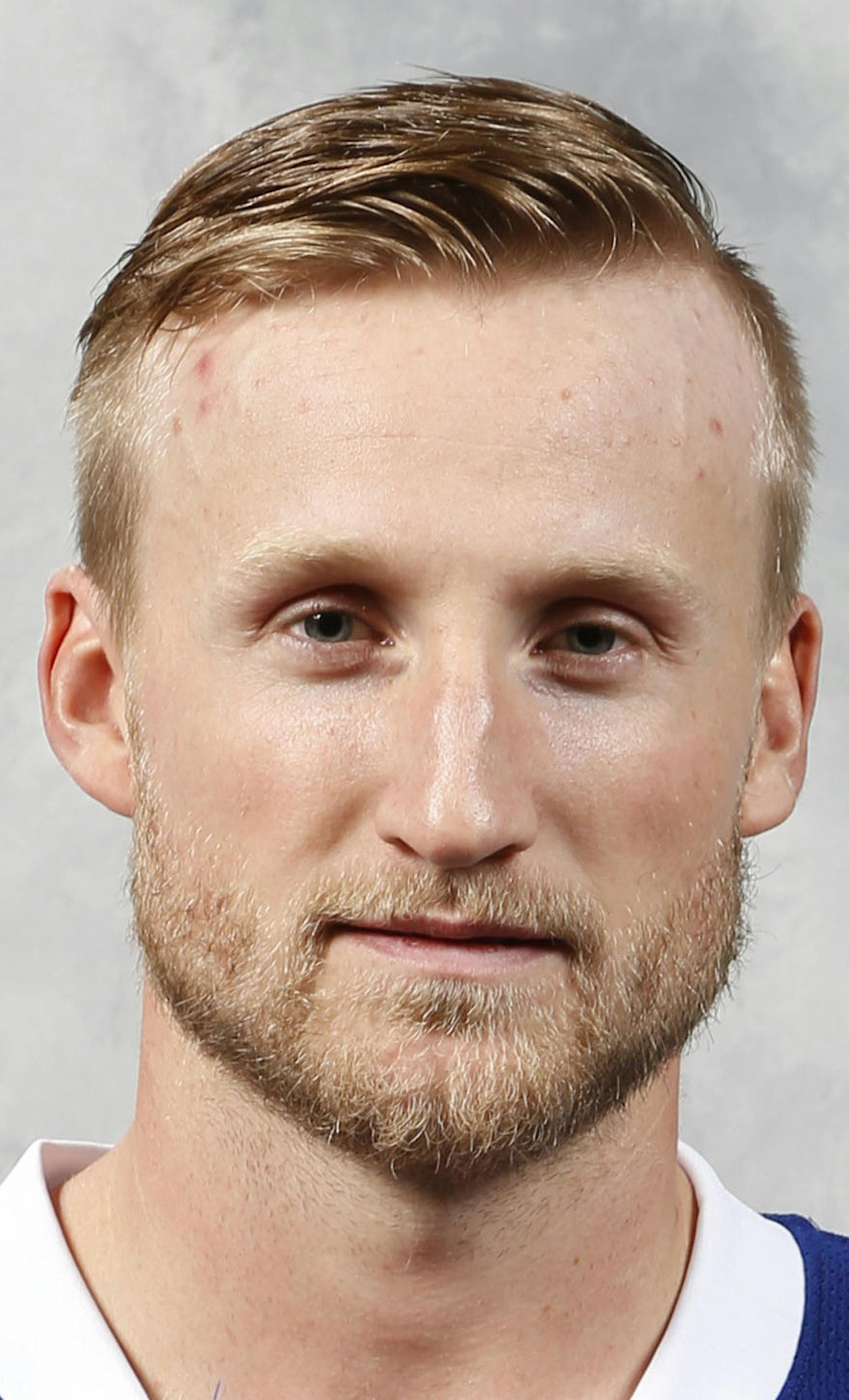 TAMPA, FL - SEPTEMBER 17: Steven Stamkos of the Tampa Bay Lightning poses for his official headshot for the 2015-2016 season on September 17, 2015 at Amalie Arena in Tampa, Florida. (Photo by Brian Blanco/NHLI via Getty Images) *** Local Caption *** Steven Stamkos ORG XMIT: 570169549