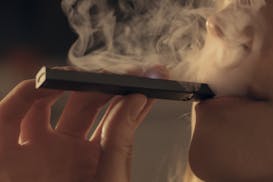 FILE — A Juul vape device in New York, April 4, 2018. Senate Majority Leader Mitch McConnell (R-Ky.) said that he plans to sponsor legislation to ra