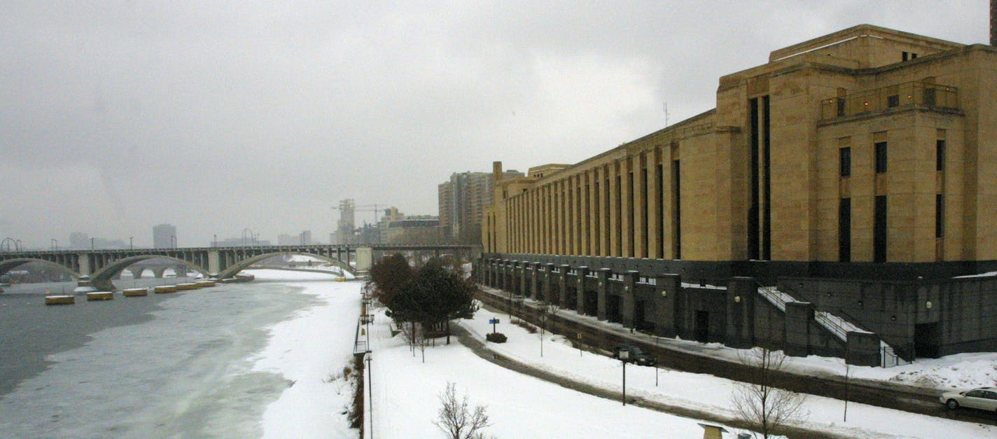 Minneapolis, Mn., Fri., Feb. 20, 2004--East facade of the post office, shot from Hennepin Av. bridge looking south.