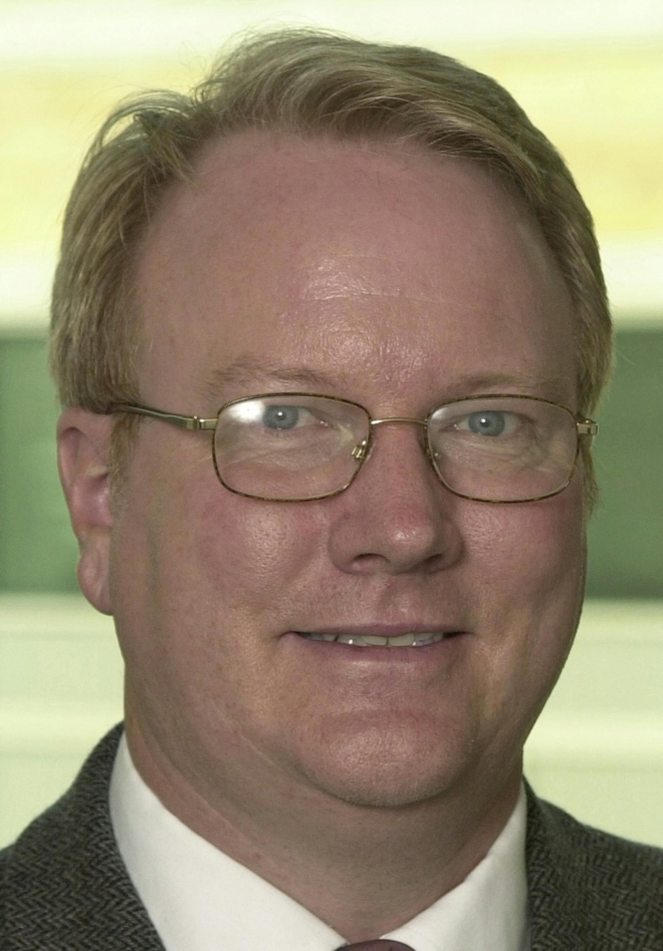 Dave Vang College of Business full time Faculty portrait September 2, 2003