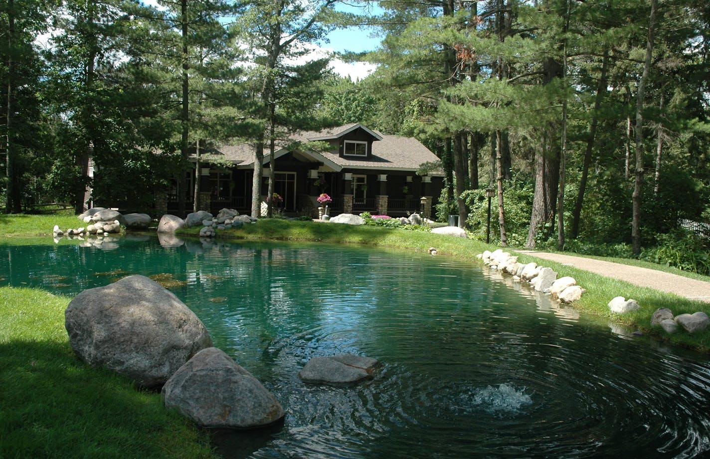 JIM BUCHTA jim.buchta@startribune.com NISSWA - July 23, 2010 Grand View Resort on Gull Lake. IN THIS PHOTO:] The new Glacial Waters Spa at Grand View. bestmn2012 ORG XMIT: MIN2014050809543618 ORG XMIT: MIN1405080958346790