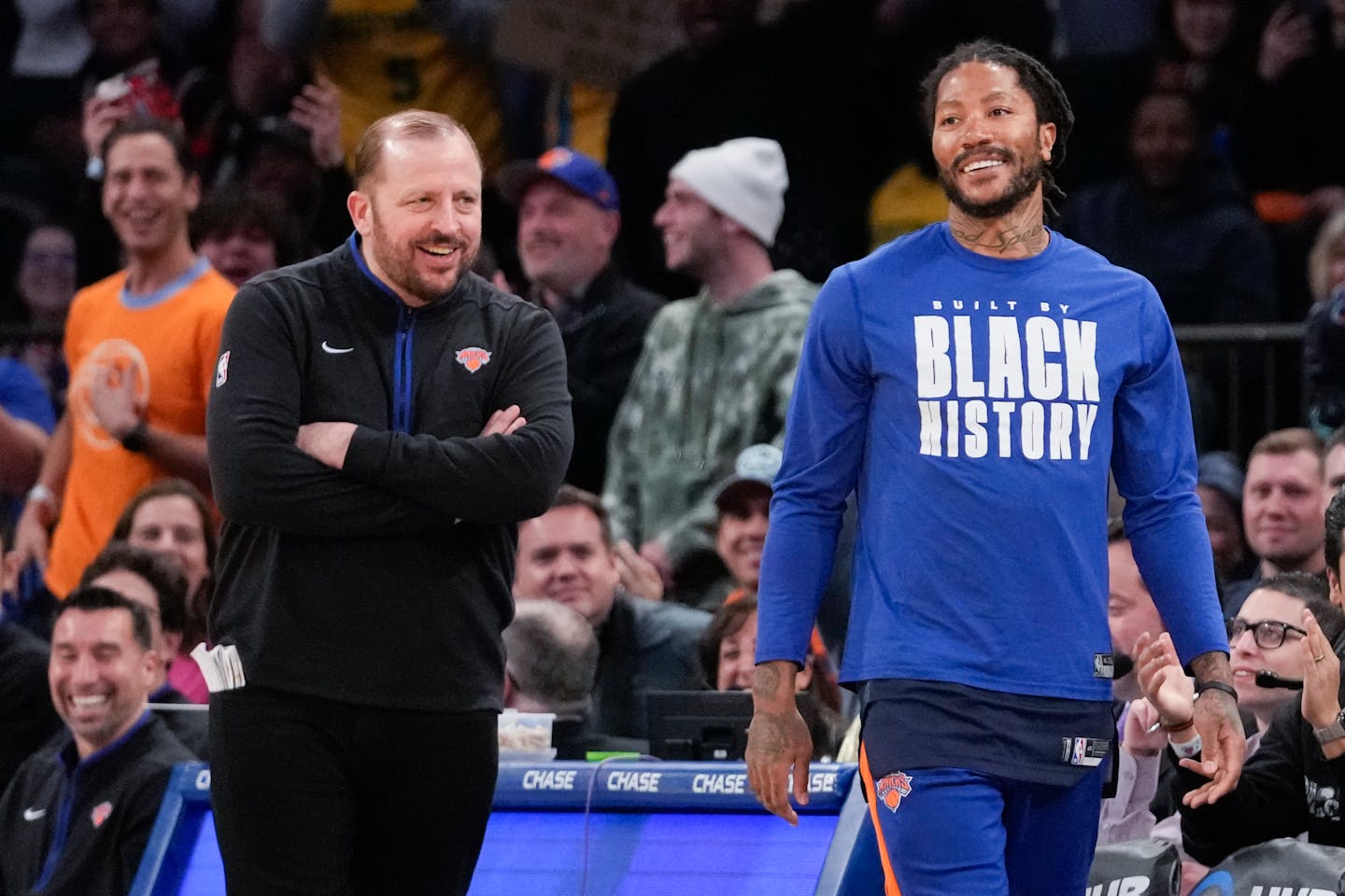 New York Knicks head coach Tom Thibodeau, left, puts guard Derrick Rose in after the fans called for him during the second half of an NBA basketball game against the New Orleans Pelicans, Saturday, Feb. 25, 2023, at Madison Square Garden in New York. (AP Photo/Mary Altaffer)