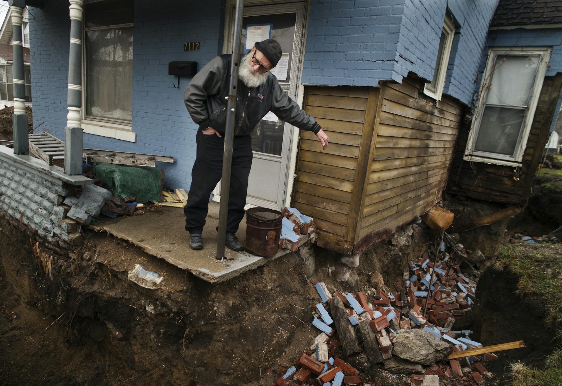 Homeowner Carl Eide’s crumbling home in St. Louis Park perches above a 5-foot-deep trench. When the trench was dug to install support footings, some of the brick­ broke away, re­veal­ing rot­ted wood and foun­da­tion problems. The work was shut down, and Eide en­tered a long legal lim­bo.
