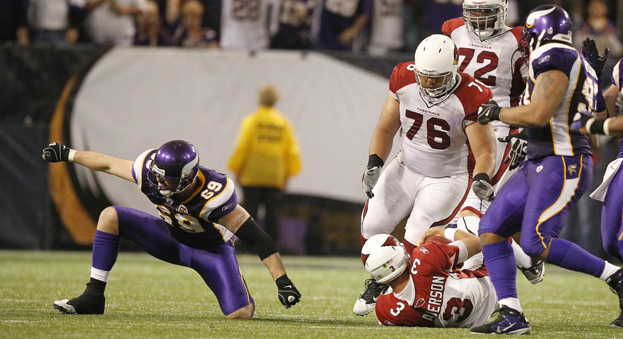 Vikings defensive end Jared Allen reacted after sacking Cardinals quarterback Derek Anderson late in the fourth quarter.