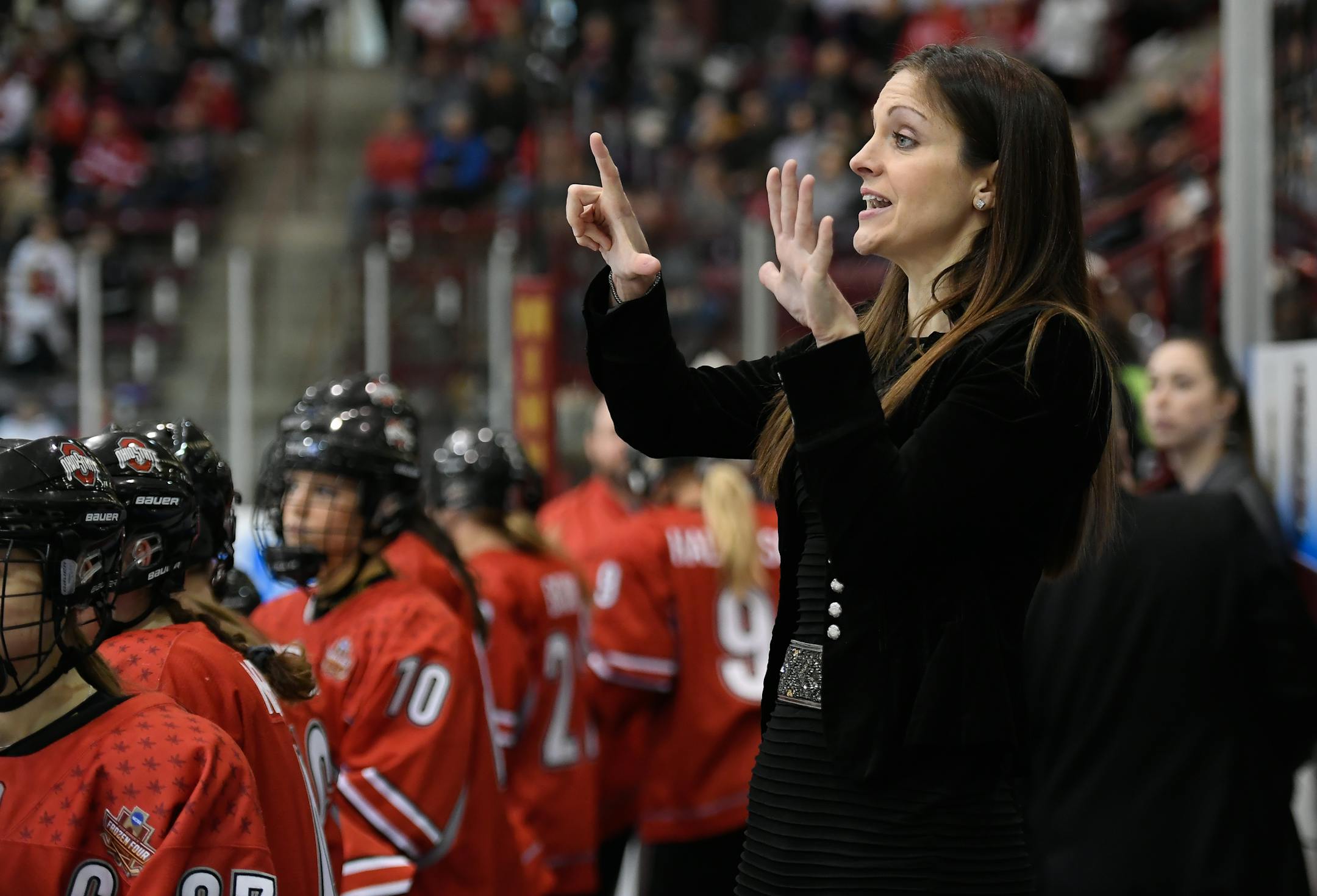 Ohio State Buckeyes head coach Nadine Muzerall directed her team during the third period Friday against the Clarkson Golden Knights. ] AARON LAVINSKY • aaron.lavinsky@startribune.com Clarkson played Ohio State University in a NCAA Women's Frozen Four semifinal game on Friday, March 16, 2018 at Ridder Arena in Minneapolis, Minn.