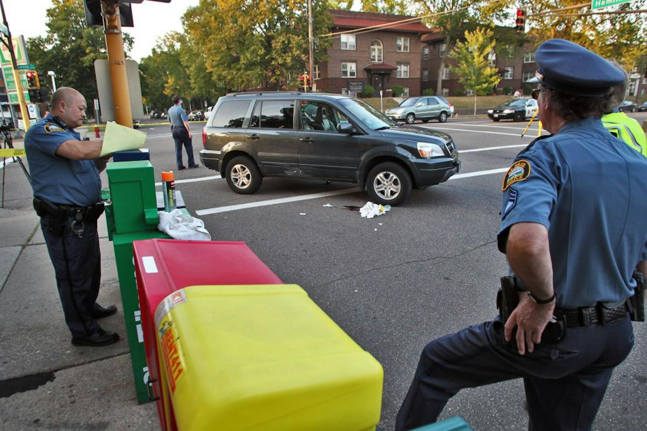 St. Paul police investigated a scene at the intersection of Hamline and Grand in St. Paul where a pedestrian was hit by a vehicle Wednesday evening. (MARLIN LEVISON/STARTRIBUNE(mlevison@startribune.com
