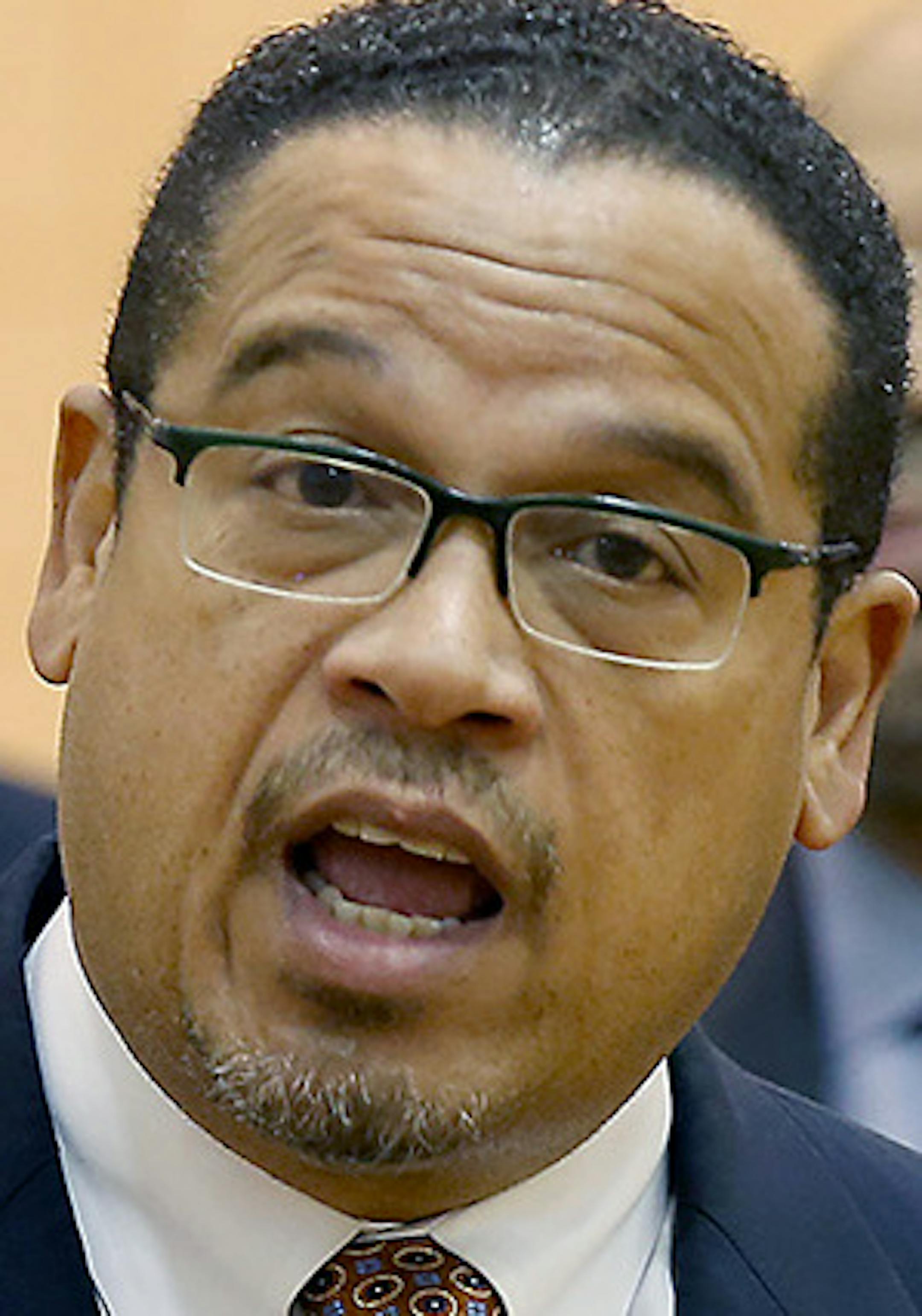 Congressman Keith Ellison showed his frustration along with other community members as they brought forward concerns about the continued presence of protesters at the 4th Police Precinct, during a press conference at the Farview Recreation Center, Monday, November 30, 2015 in Minneapolis, MN. ] (ELIZABETH FLORES/STAR TRIBUNE) ELIZABETH FLORES • eflores@startribune.com