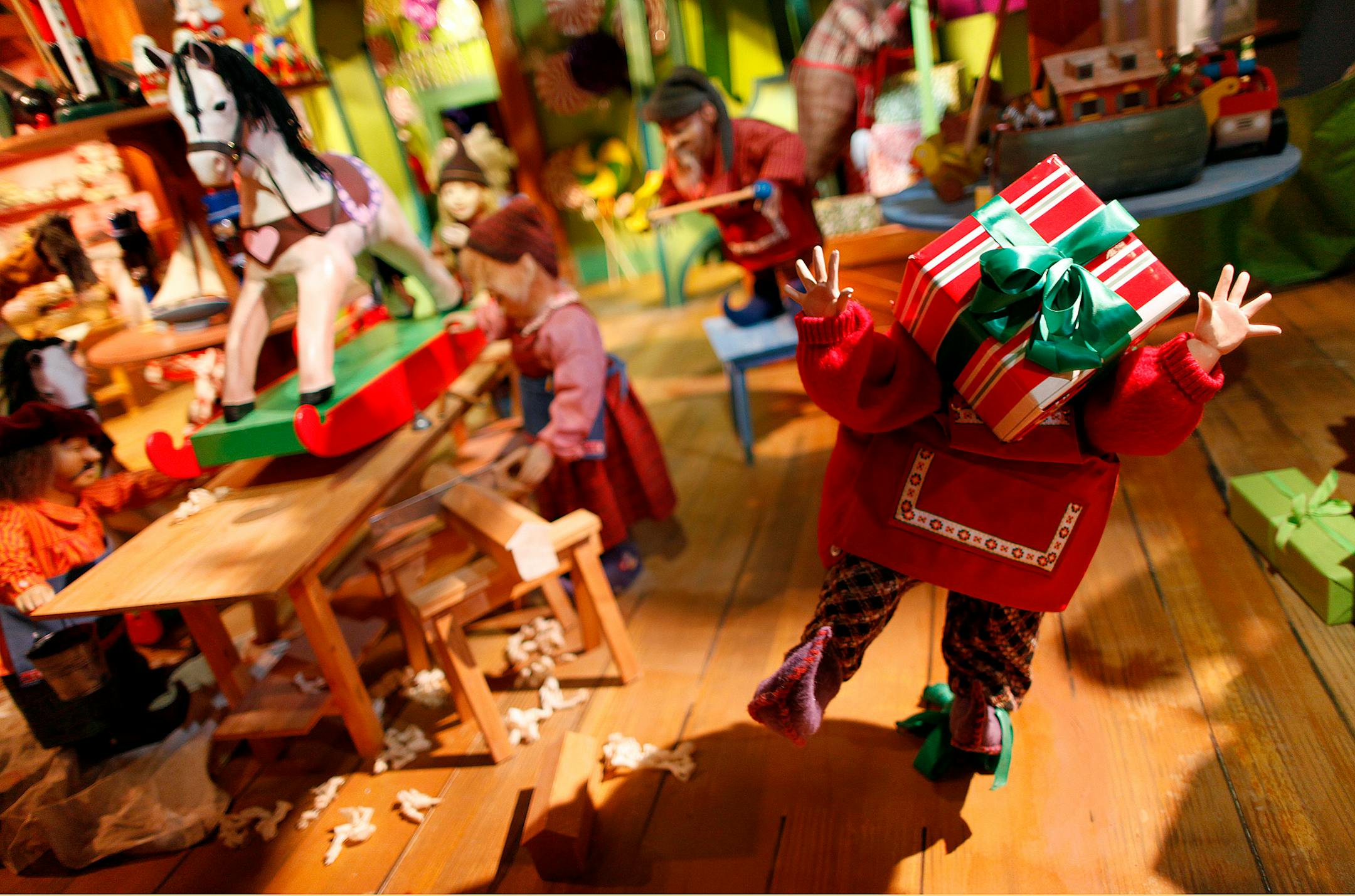 "A Day in the Life of an Elf" at Macy's.