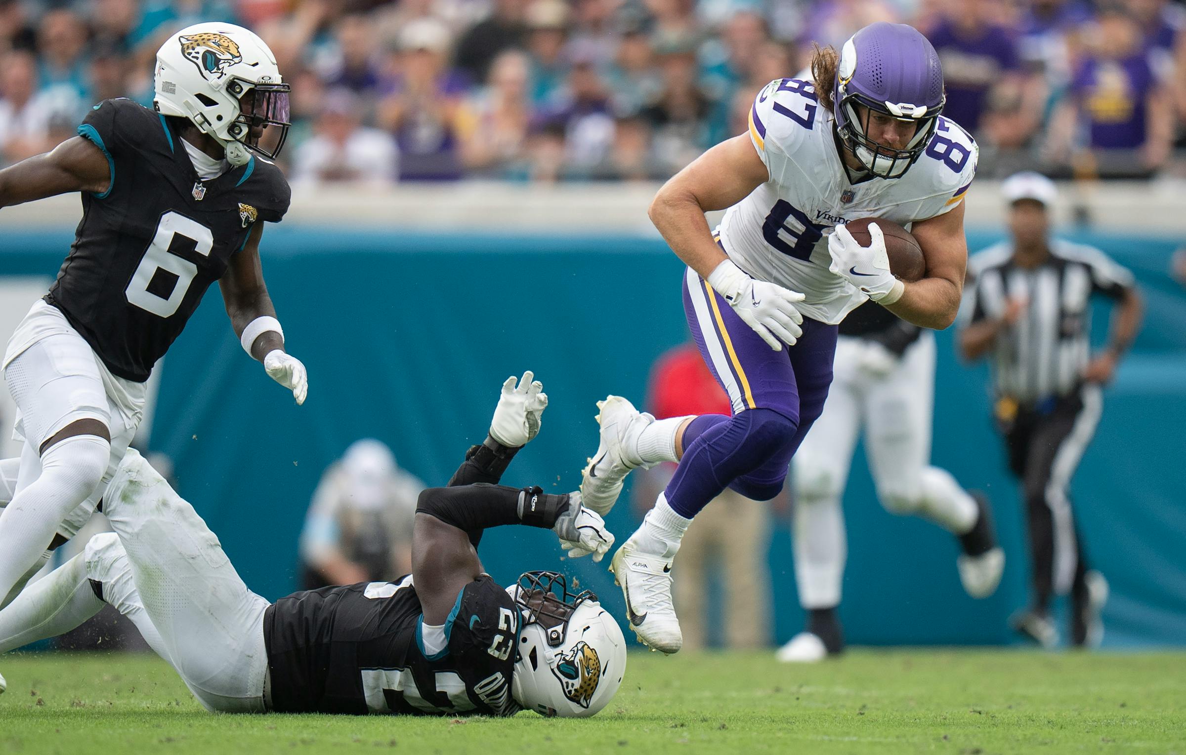 Vikings ease into T.J. Hockenson’s return from knee injury