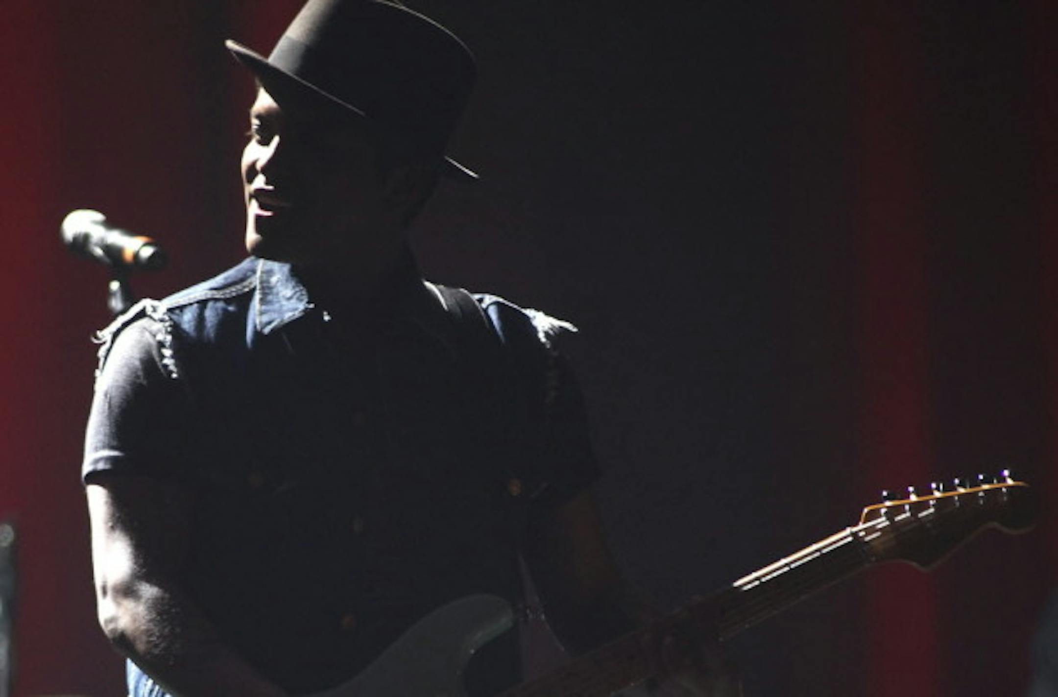 Bruno Mars/ Star Tribune photos by Kyndell Harkness
