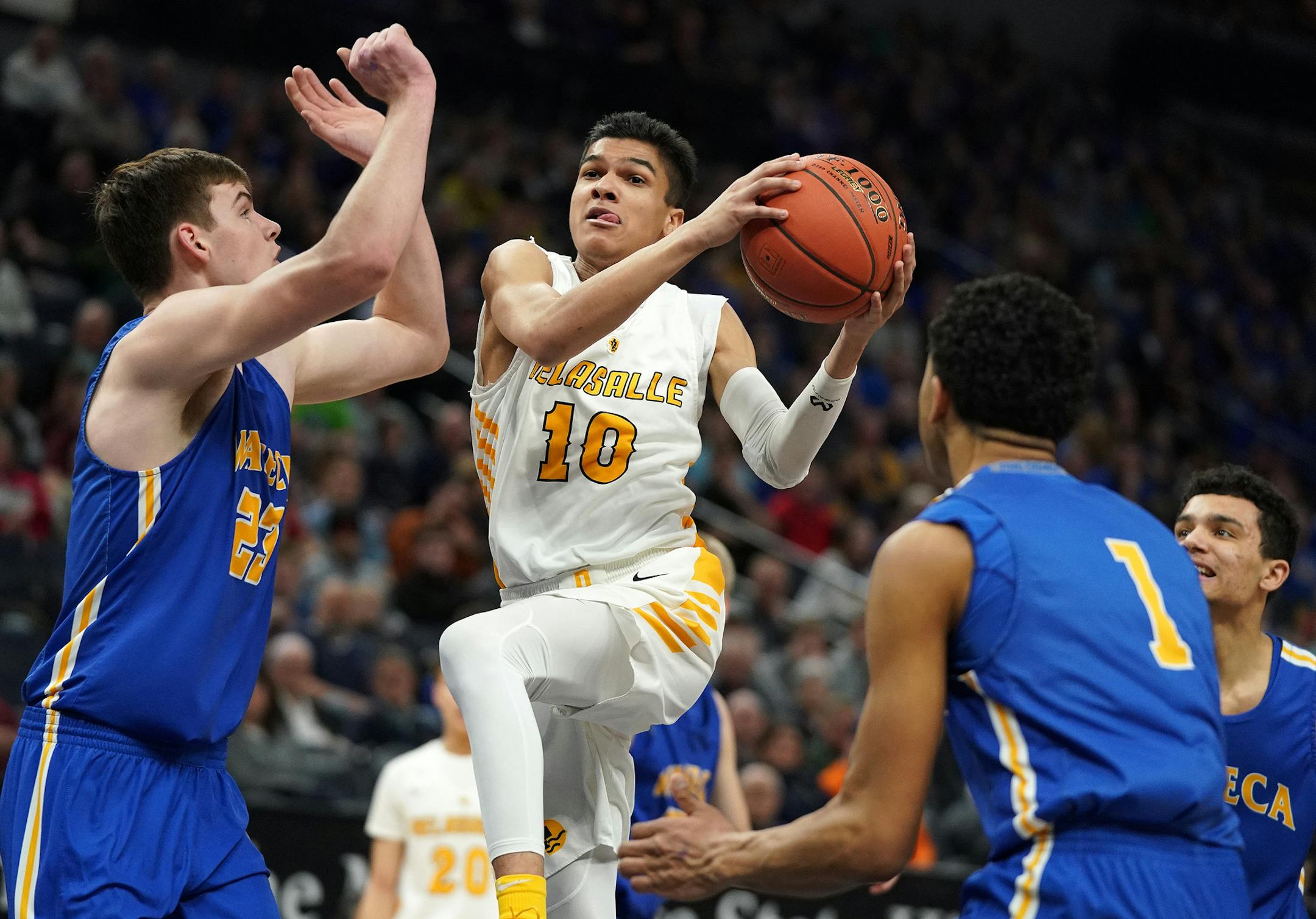 DeLaSalle guard Tyrell Terry (10) drove to the basket in the first half. ] ANTHONY SOUFFLE • anthony.souffle@startribune.com DeLaSalle High School played Waseca High School in MSHSL Class 3A boys' basketball championship game Saturday, March 23, 2019 at the Target Center in Minneapolis.