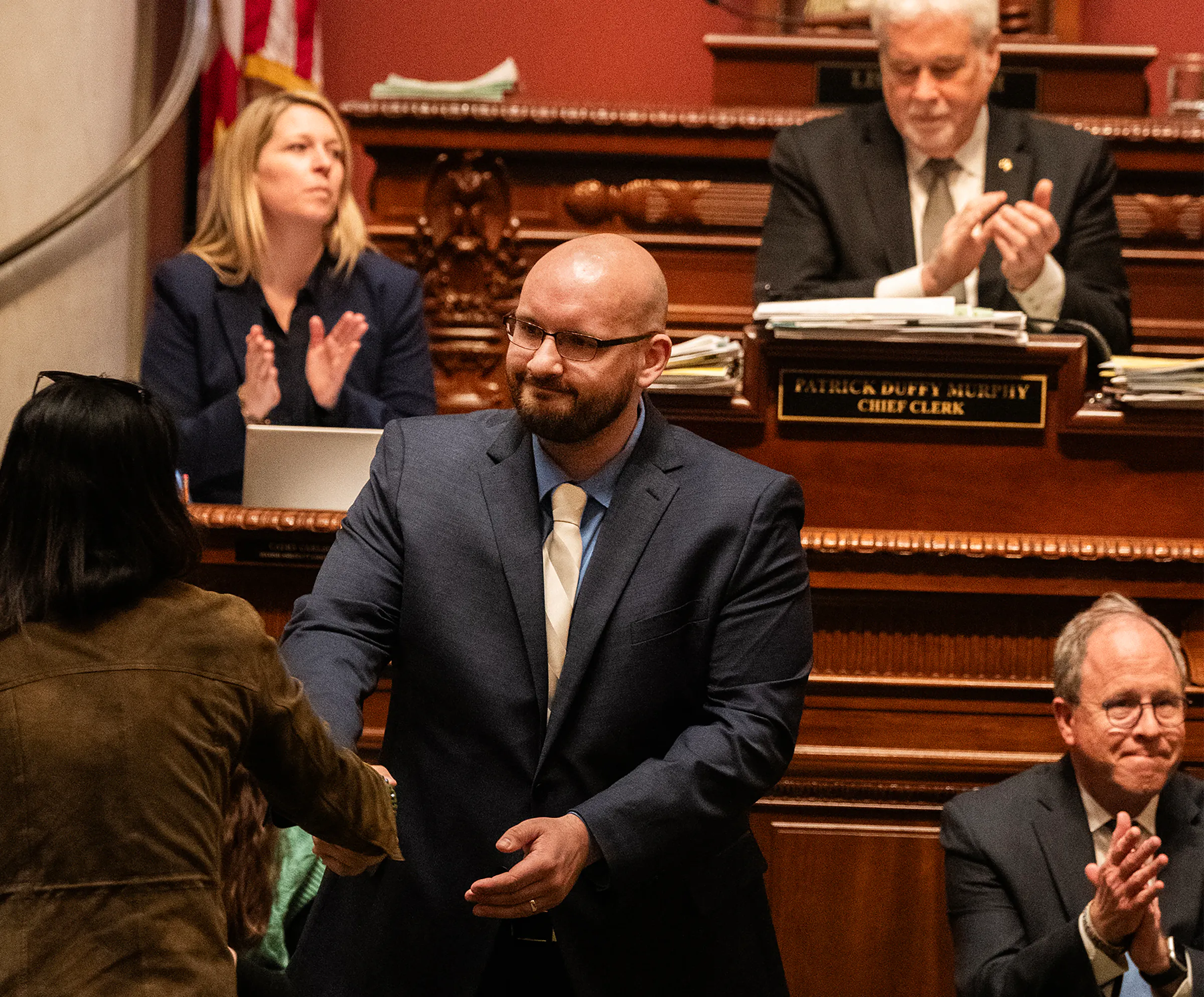 Minnesota lawmakers take first votes with GOP-DFL tie in the House