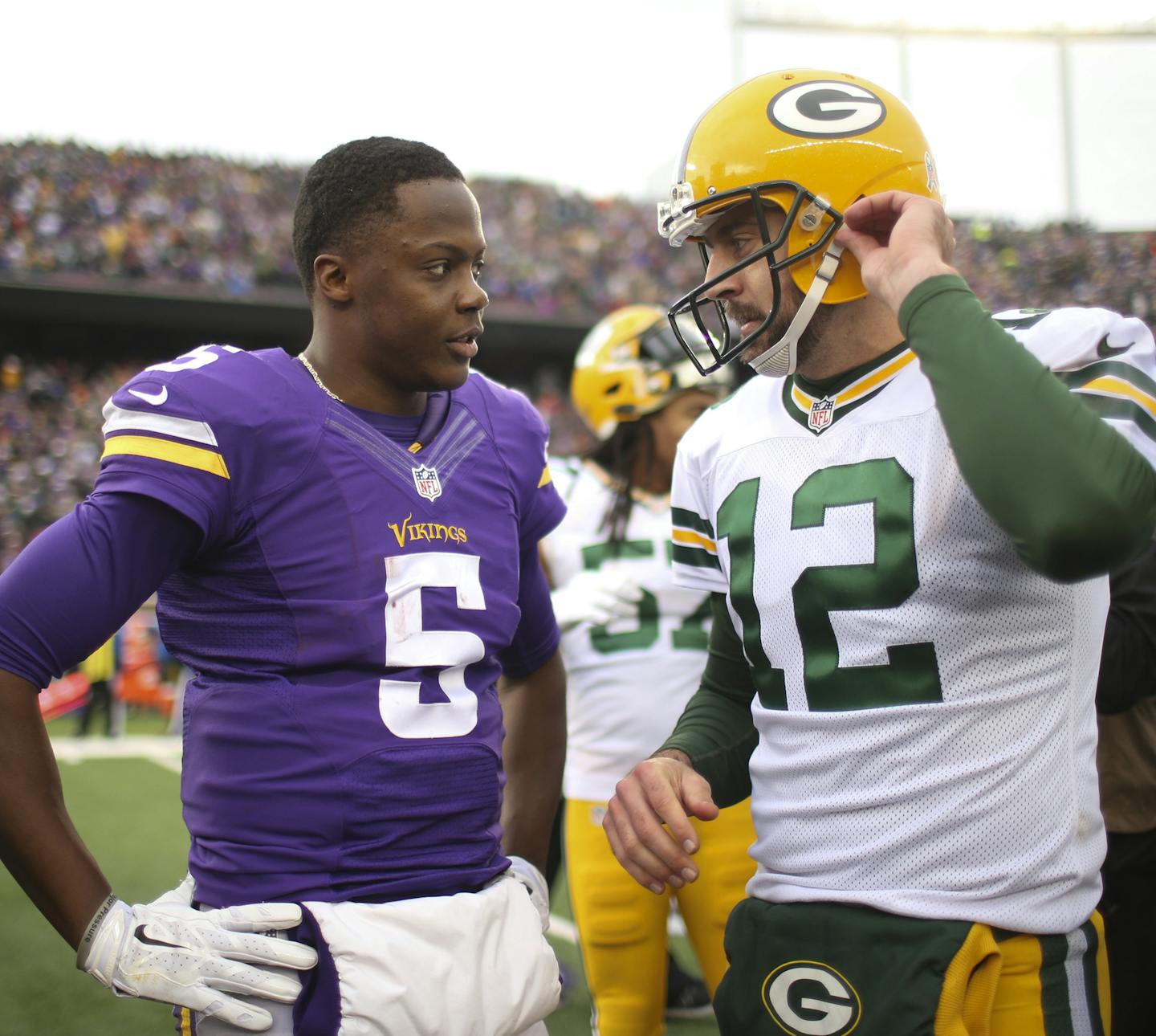 Vikings QB Teddy Bridgewater is learning his craft, partially by watching Packers QB Aaron Rodgers&#x2019; ability to extend plays. &#x201c;It&#x2019;s off the charts,&#x2019;&#x2019; Bridgewater said. &#x201c;He knows when to take off and run the ball and when to get down and slide.&#x2019;&#x2019;