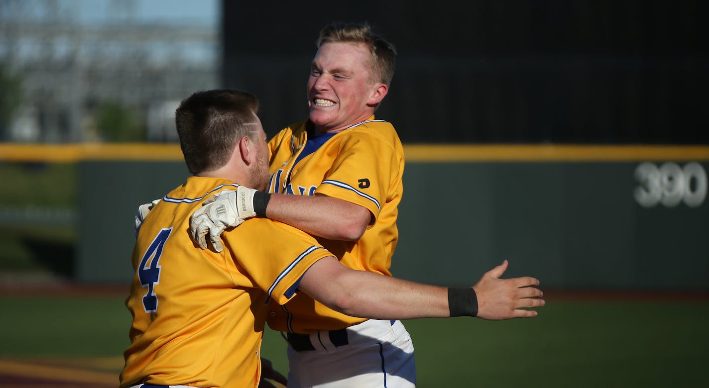 Wayzata's Bobby Isbell (right) celebrated his game winning RBI with Tyler Young. Wayzata High beat Hopkins 7-6 to advance to the class 4A state championship at Siebert Field Tuesday June 6, 2017 in Minneapolis, MN. ] JERRY HOLT &#xef; jerry.holt@startribune.com