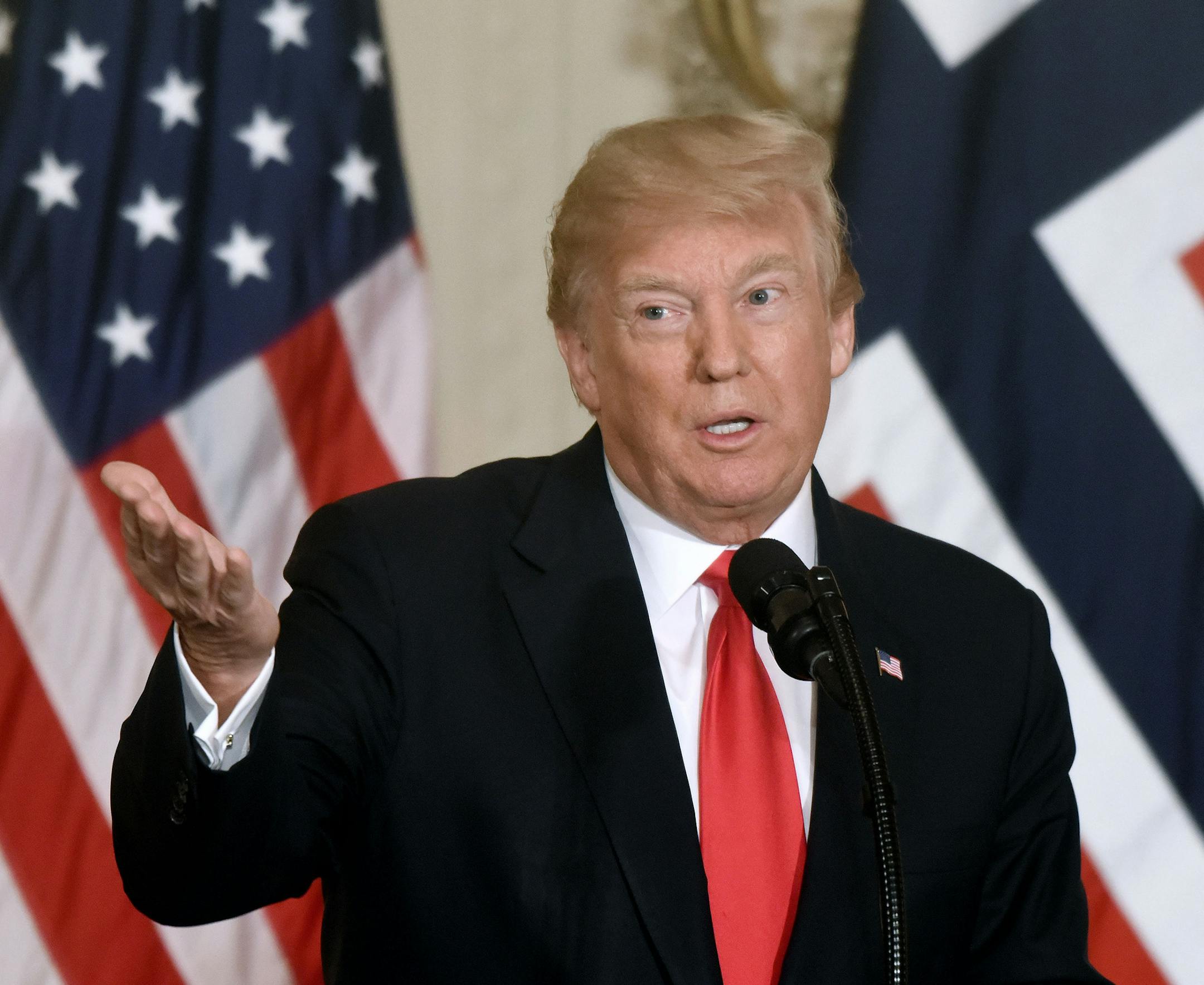 Many people are making resolutions to cut down on their social media time, some citing the anxiety of seeing what President Trump has most recently said (or tweeted.) (Olivier Douliery/Abaca Press/TNS) ORG XMIT: 1220753