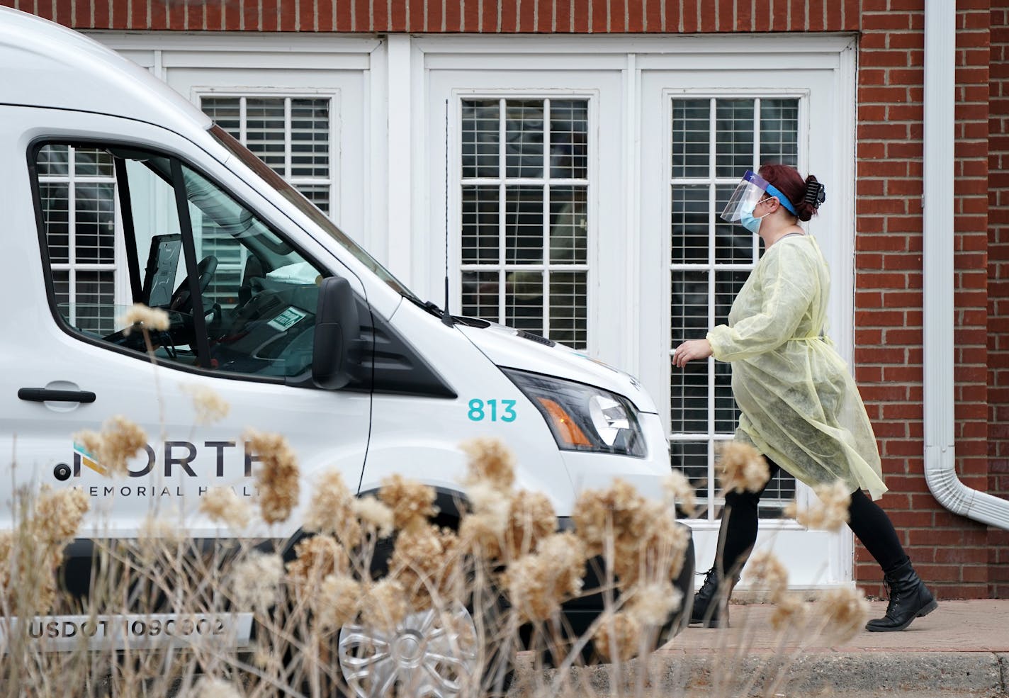 Residents of Meridian Manor were evacuated in ambulances and vans after an outbreak of the Coronavirus was detected Saturday in Wayzata. ] ANTHONY SOUFFLE &#x2022; anthony.souffle@startribune.com An ambulance was on site to evacuate residents of Meridian Manor after an outbreak of the Coronavirus was detected Saturday, April 18, 2020 in Wayzata, Minn.